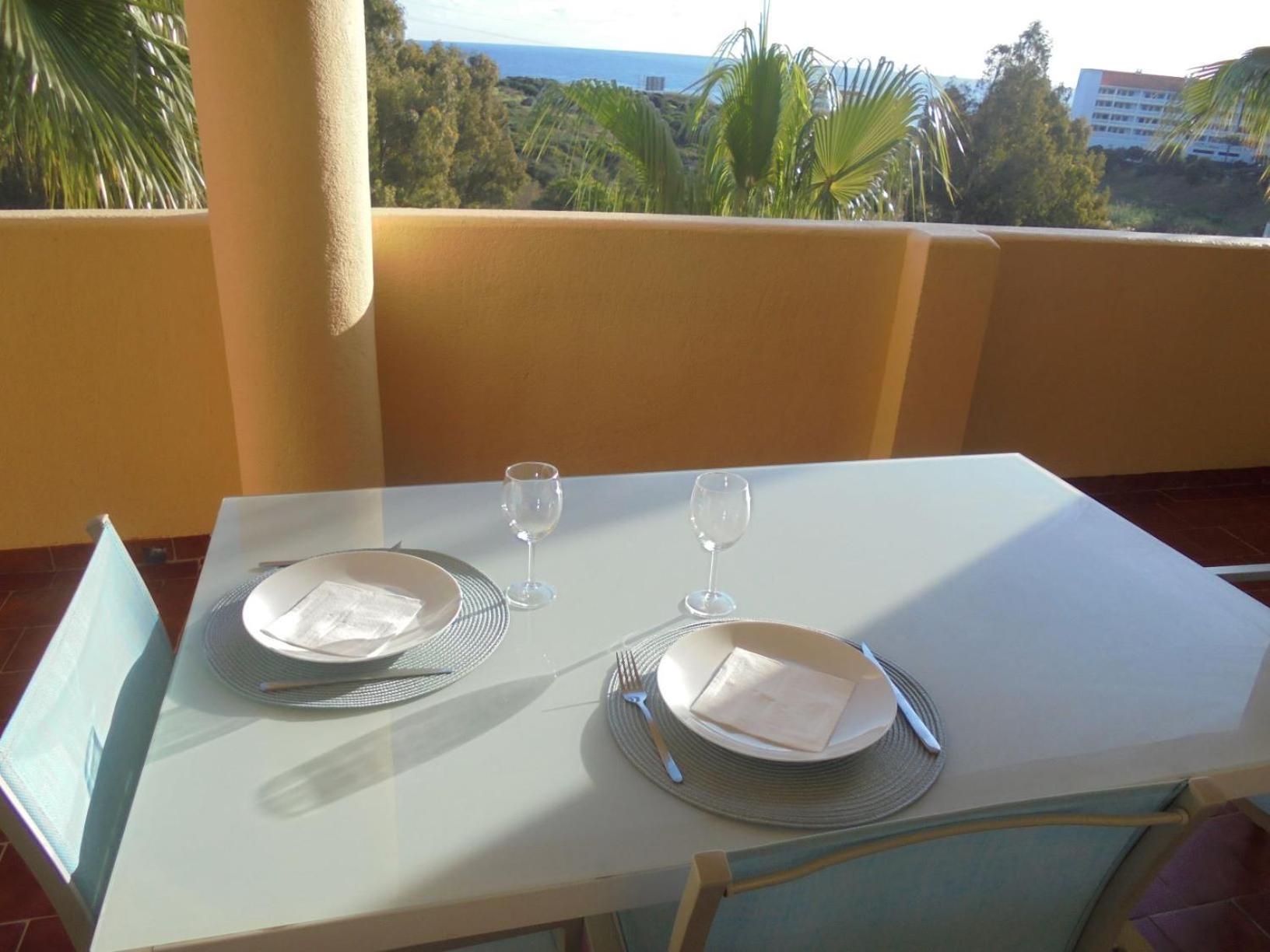 5006-Apt 2 Bedrooms With Sea View Manilva Eksteriør bilde